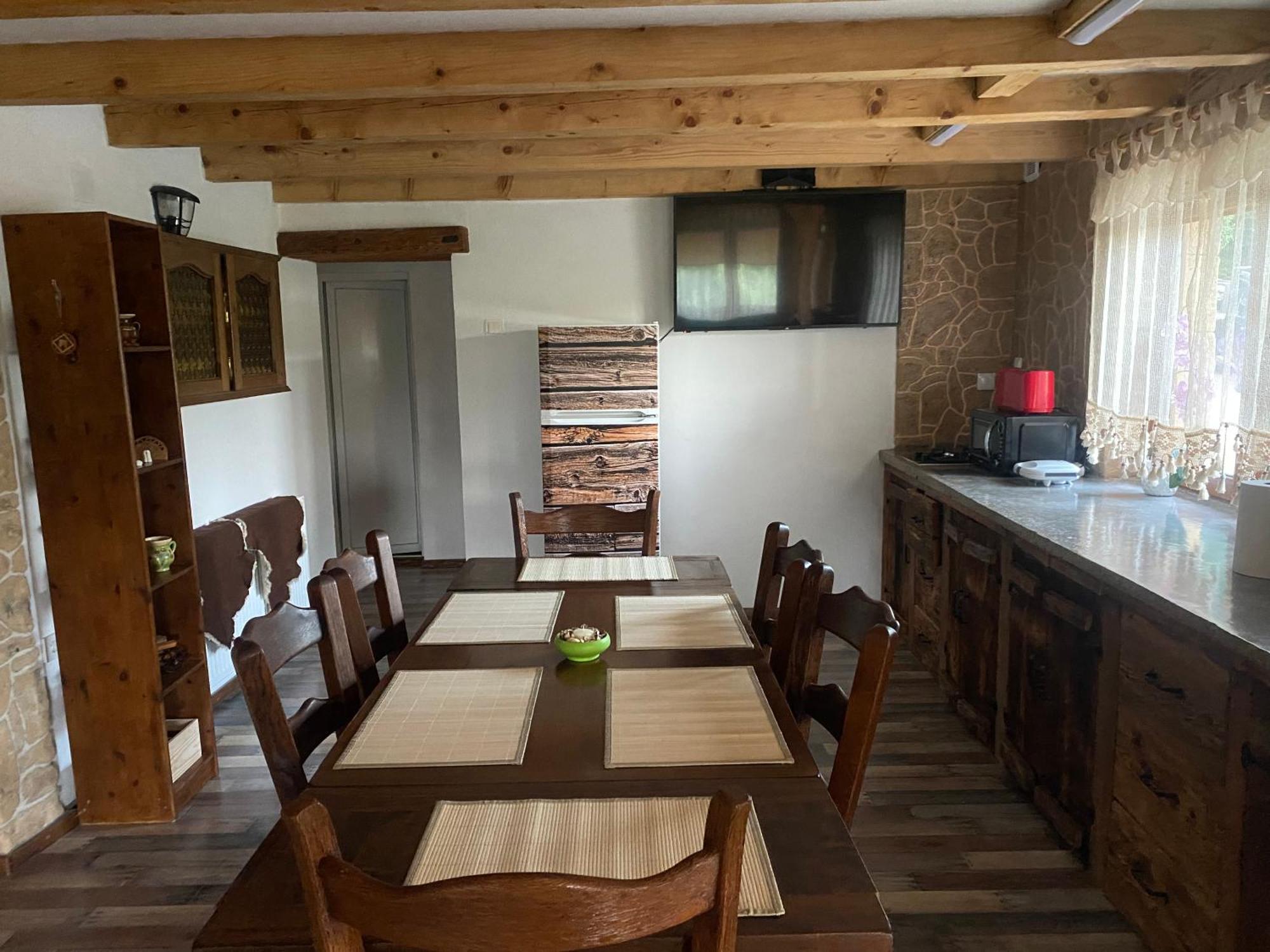 Villa Casa Cu Sindrila Vălenii de Munte Exterior foto
