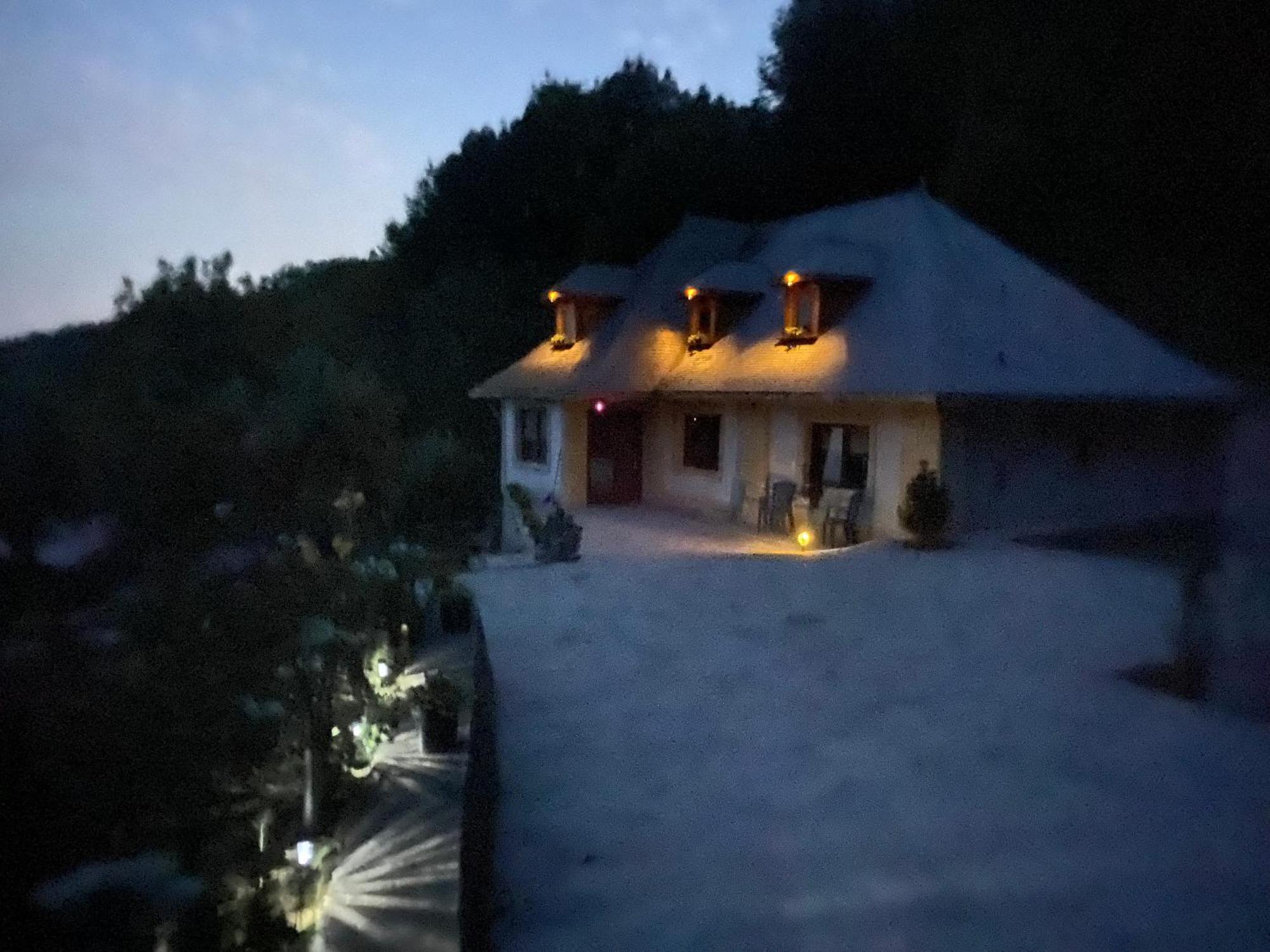 Villa Casa Cu Sindrila Vălenii de Munte Exterior foto