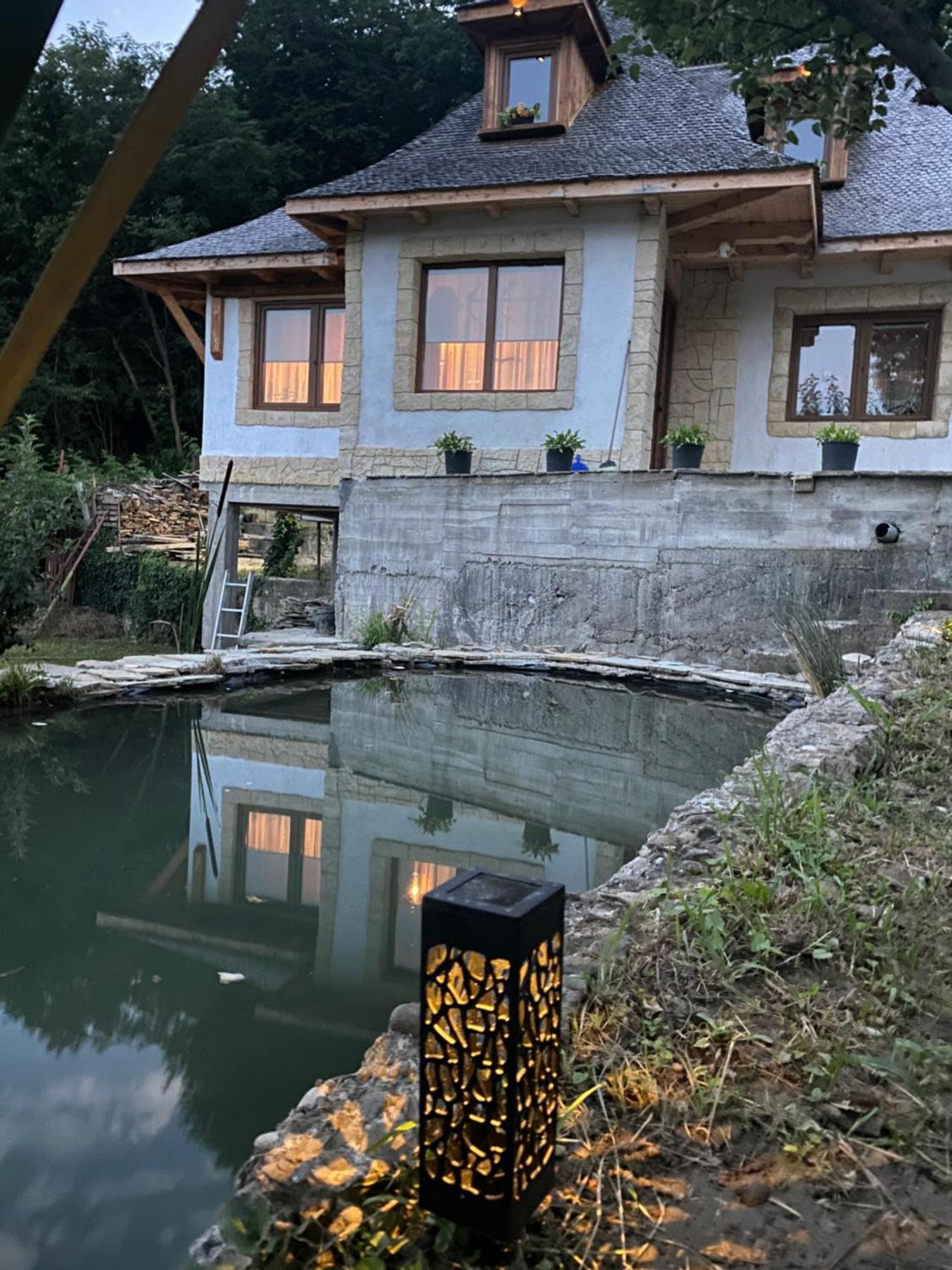 Villa Casa Cu Sindrila Vălenii de Munte Exterior foto